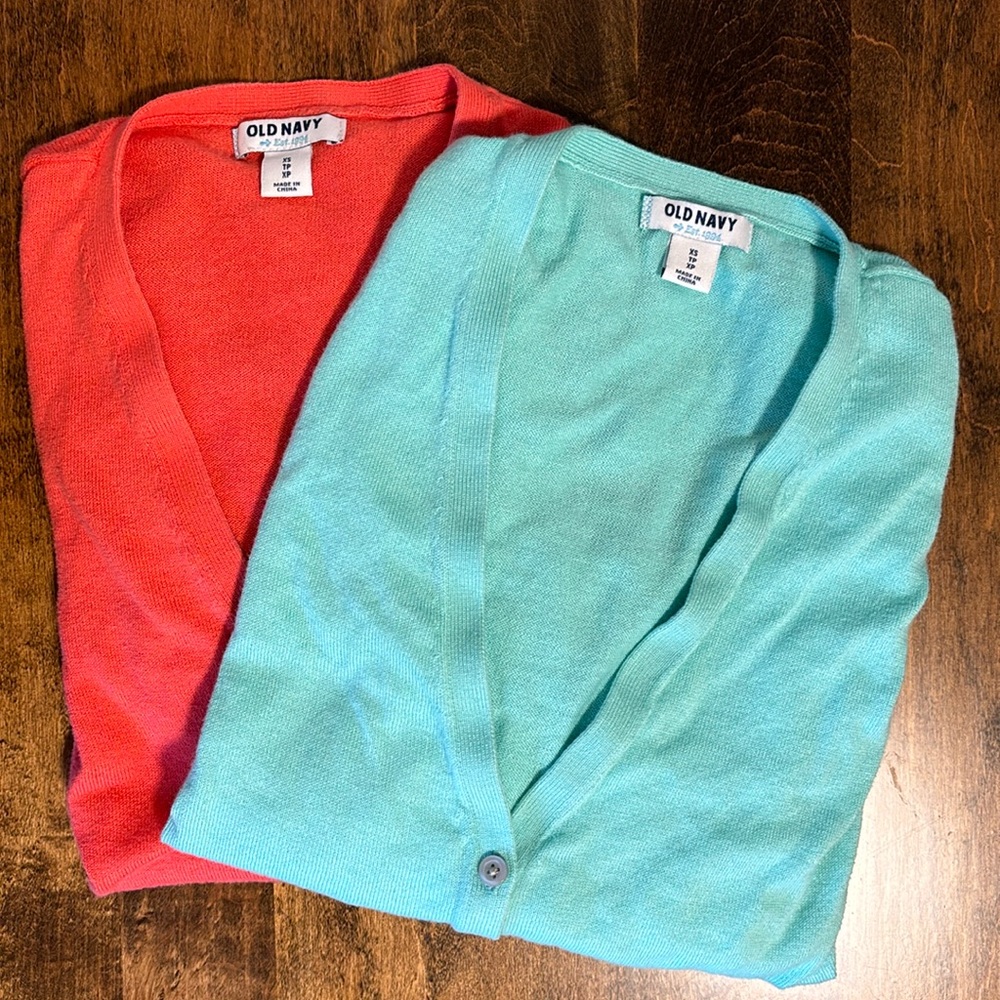 Bundle of 2 Old Navy cardigan.
